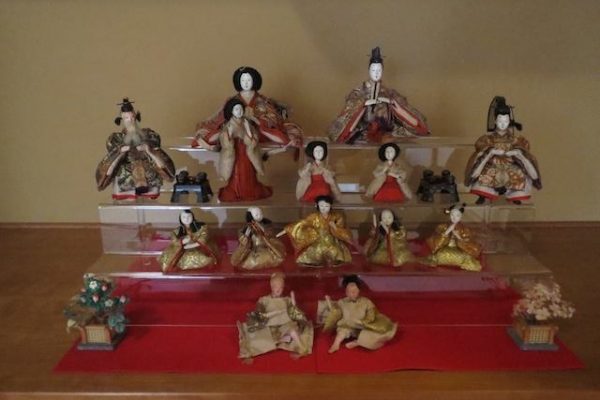 dolls-600x400 W&L Tea Society Hosts Women and Girls’ Day Tea Ceremony